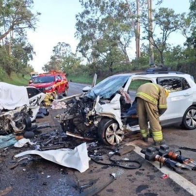 Colisões frontais deixam nove mortos em rodovias federais de Minas Gerais