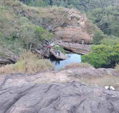Casal morre após pular em cachoeira na Região Central de Minas