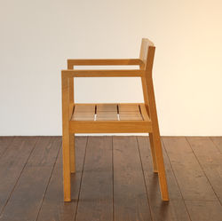 GRID ARM-CHAIR / wedge