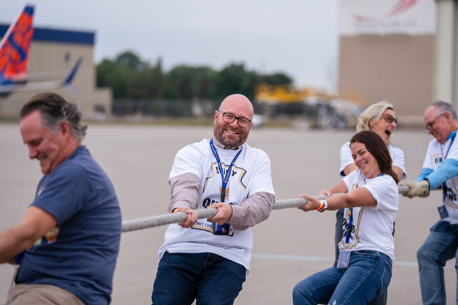 ELT at Sun Country Airlines during plane pull