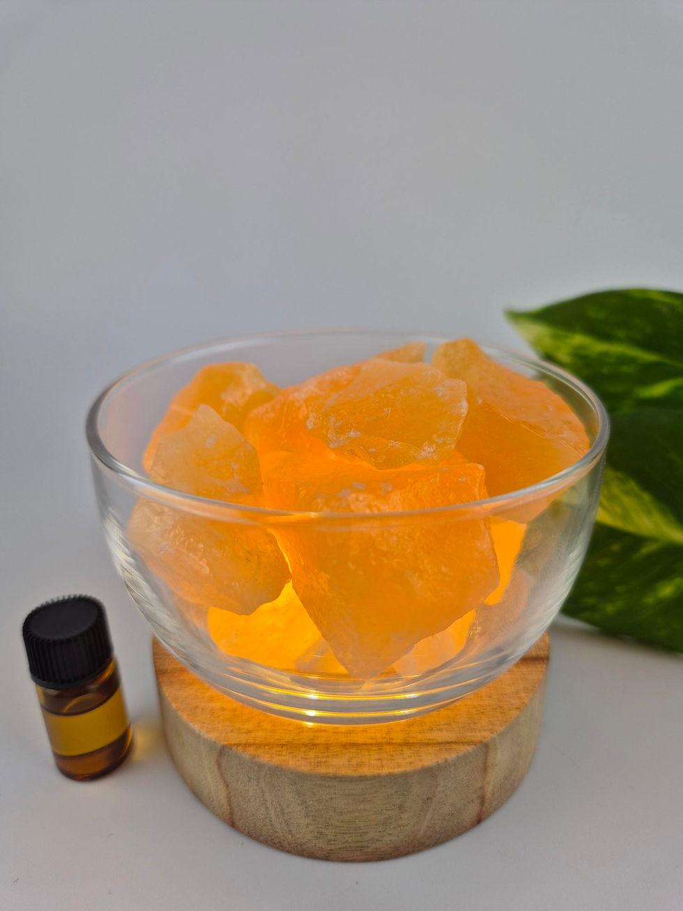 Thumbnail: Crystal Essential Oil Diffuser
