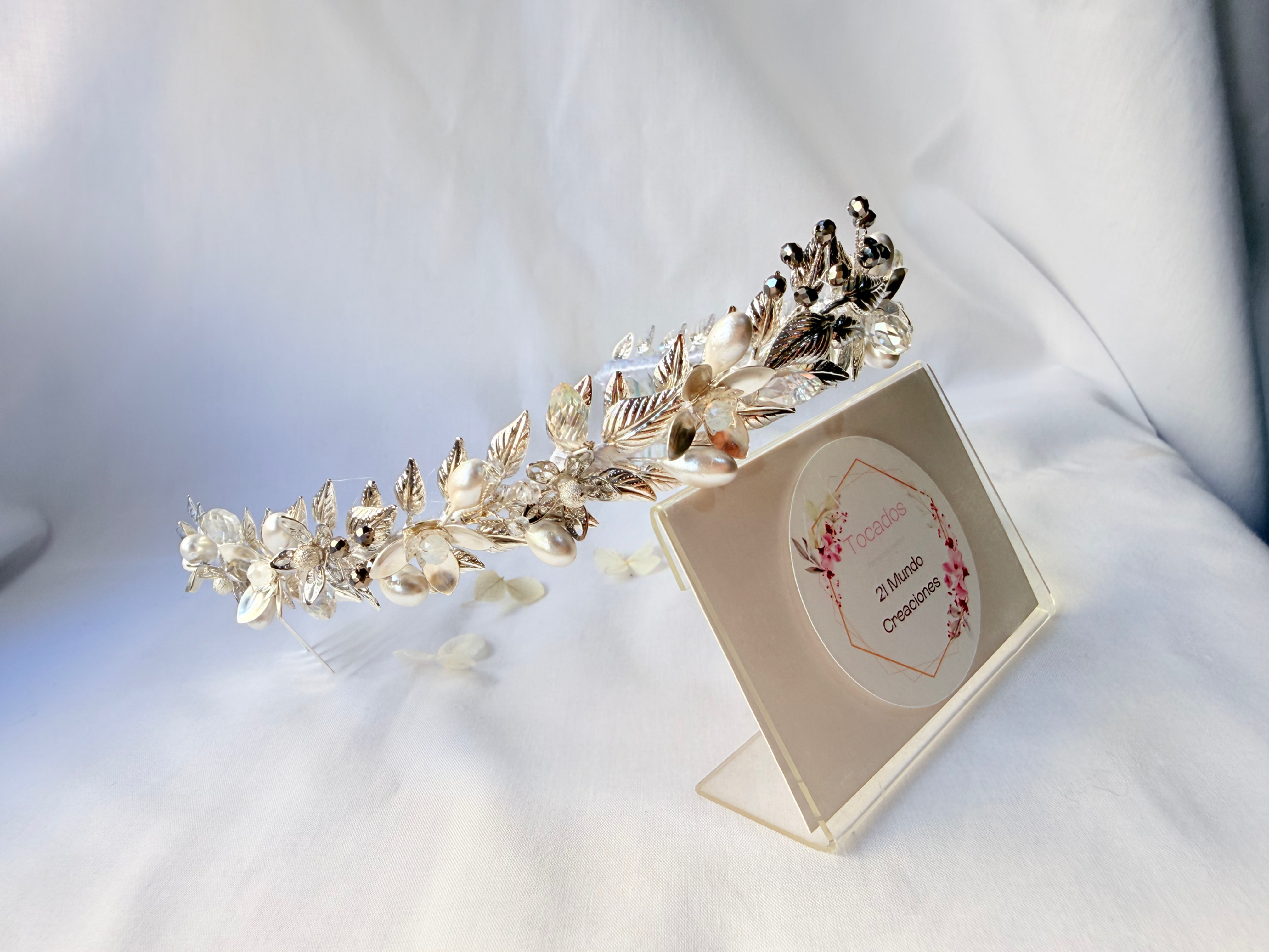 Tiara estilo joya fina