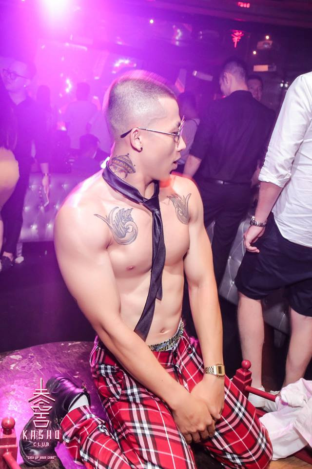 Miniature : 6PAKZ- KING OF THE LADIES NIGHT