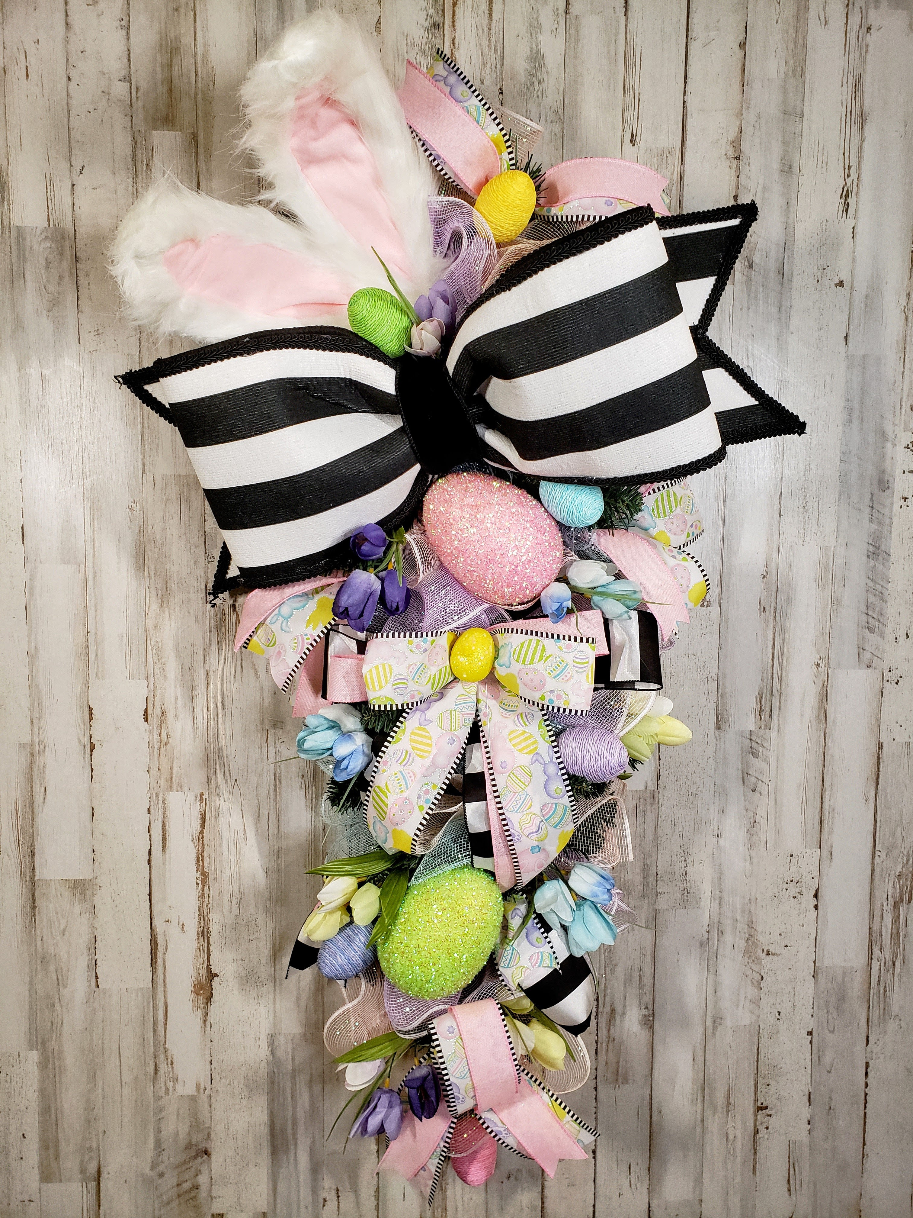 Easter Swag w/ Black & White Bow
