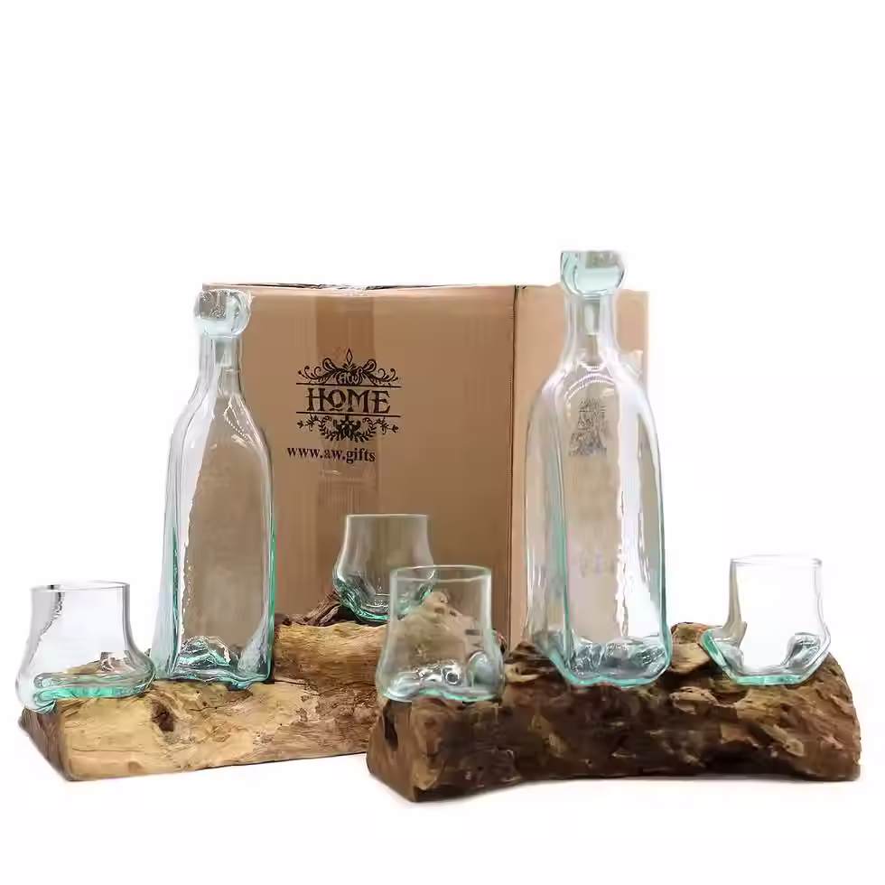 Handmade whisky set with recycled glass decanter and box