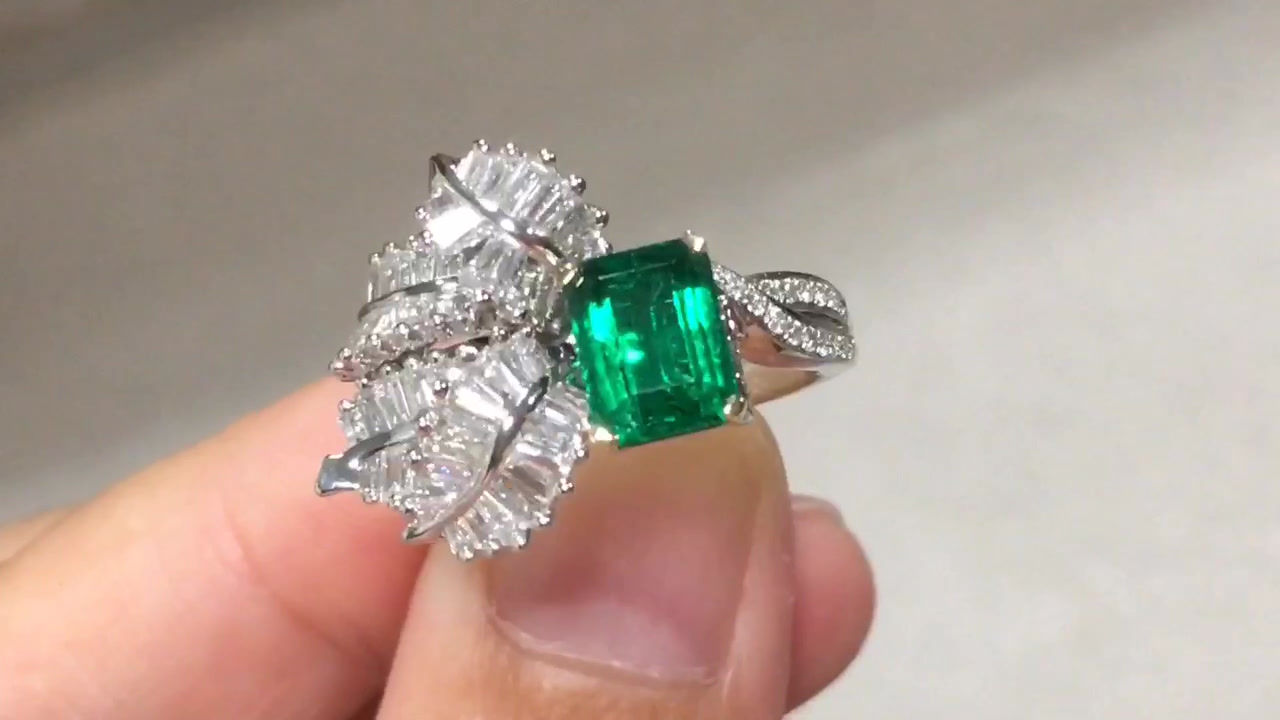 (Ask Price) Vivid Green Emerald Ring 1.35ct