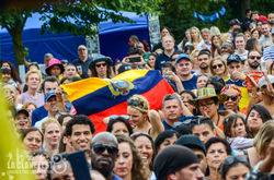 crowd flag venezuela MC