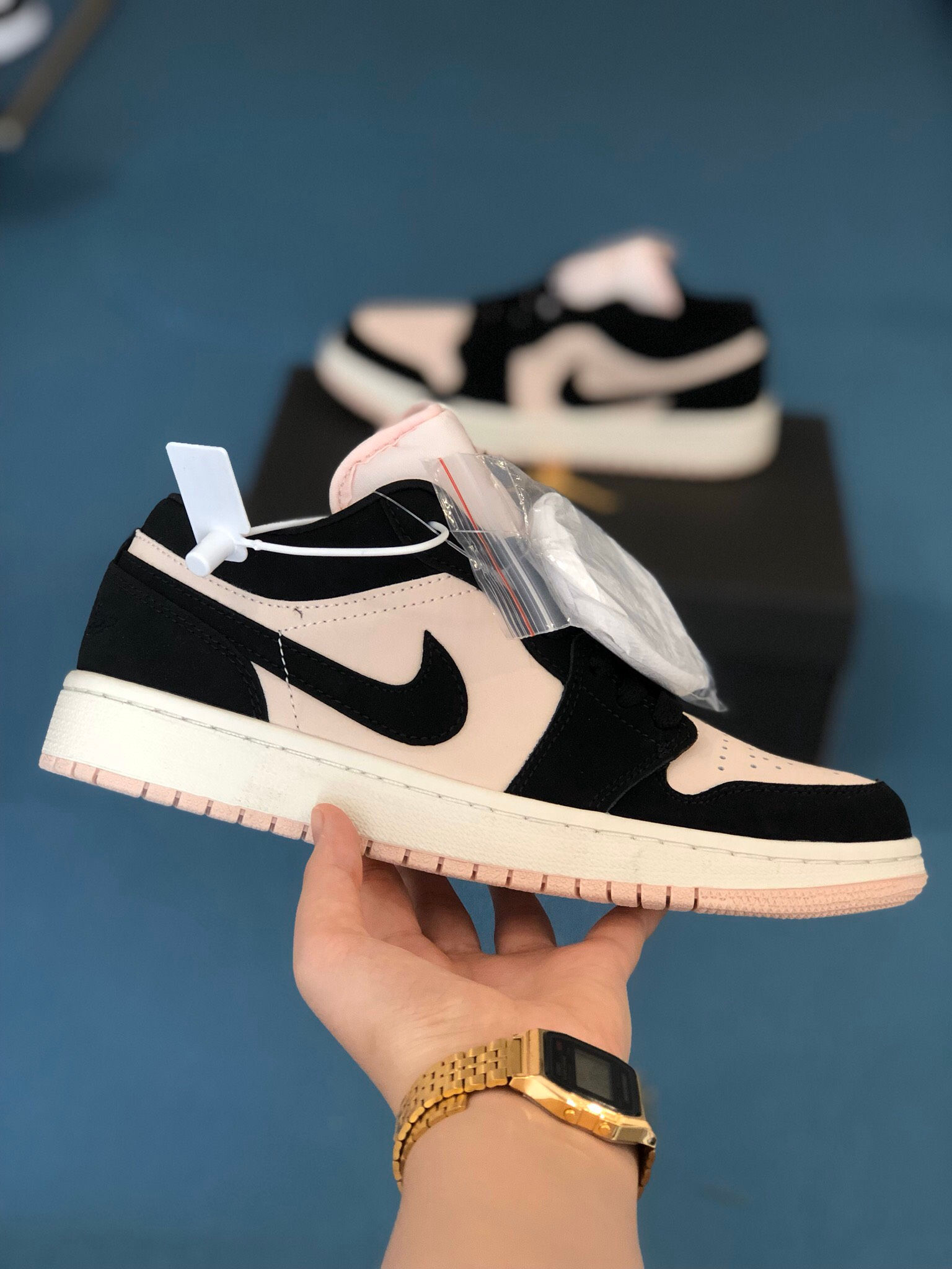 W28 Jordan Low Hồng Đen (SC)