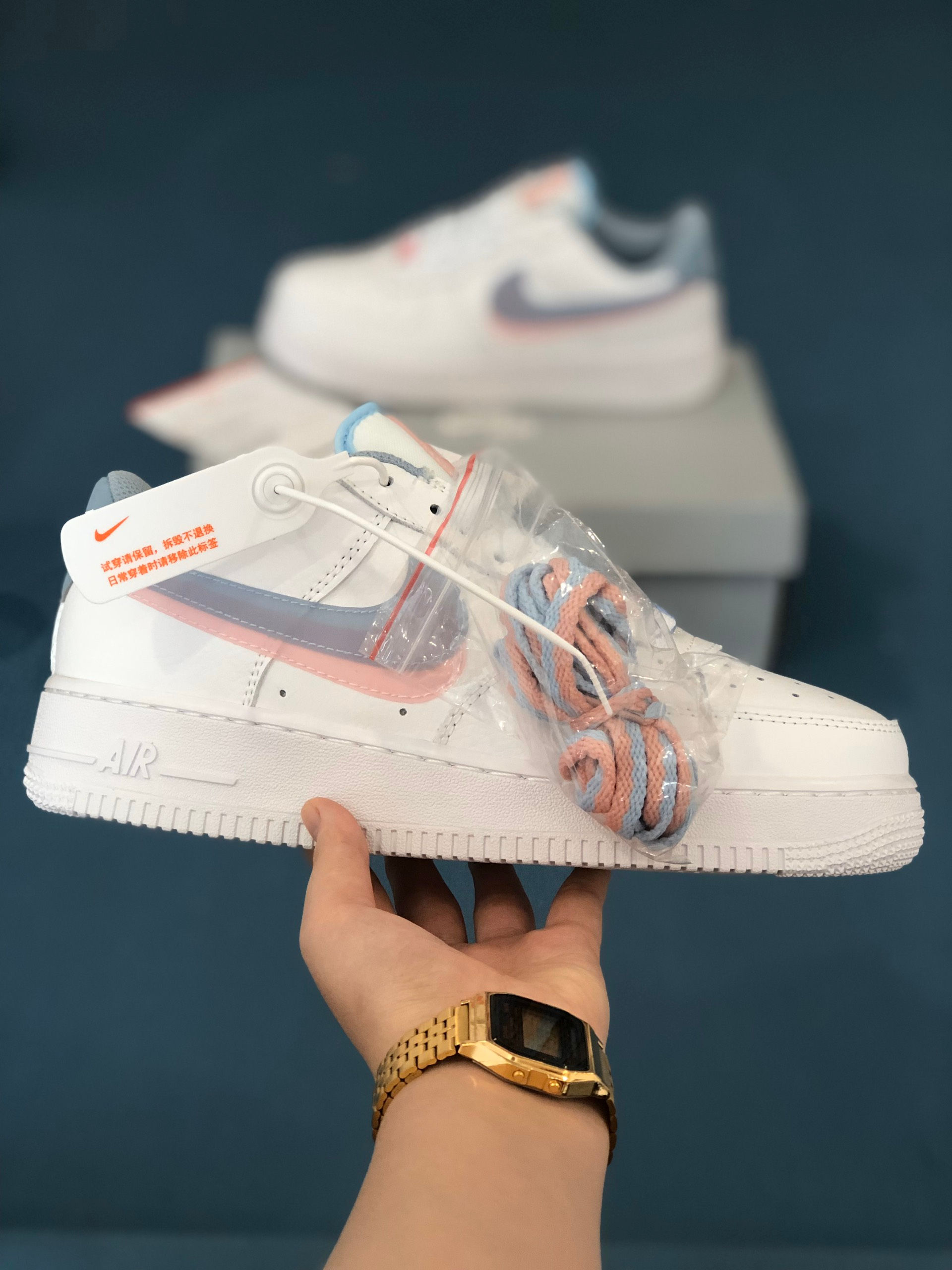 W82 Nike AF1 LV8 (Like Auth)