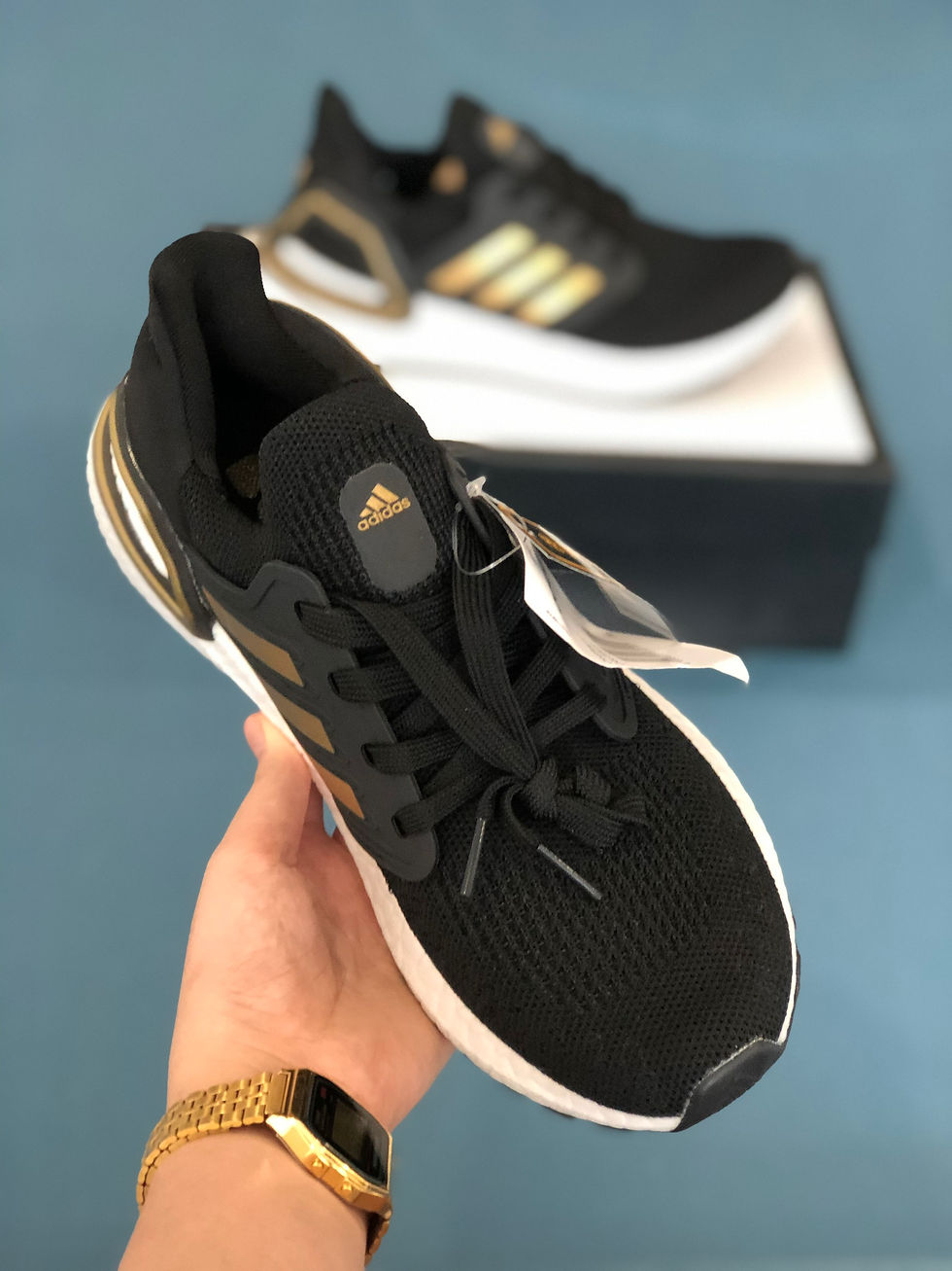 Thumbnail: W59 Adidas Ultraboost Đen Vàng
