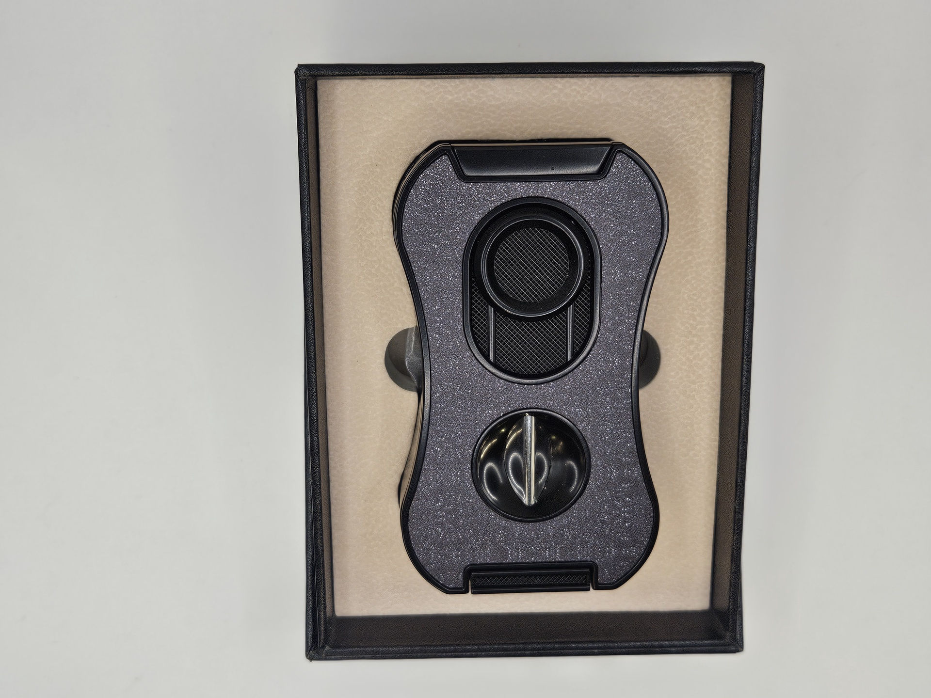 REGAL TABLE TOP LIGHTER Gunmetal matt Black with cutters