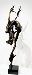 knupp gallery - igor kitzberger - bronz - tanec 108 cm.jpeg