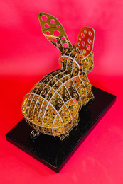 knupp gallery - denis defrancesco socha rabbit 32x30x18cm bronze detail back.jpeg