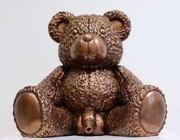 knupp gallery - barbora mastrlova plastika bronz teddybear.jpeg