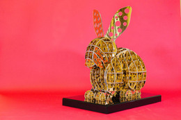 knupp gallery - denis defrancesco socha rabbit 32x30x18cm bronze front left.jpeg