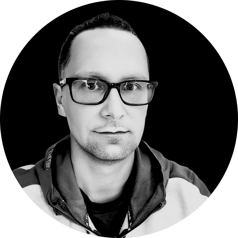 UON Studio - Julius Miko