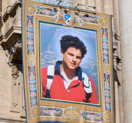 Carlo Acutis e Pier Giorgio Frassati são proclamados Santos pelo Papa Leão XIV