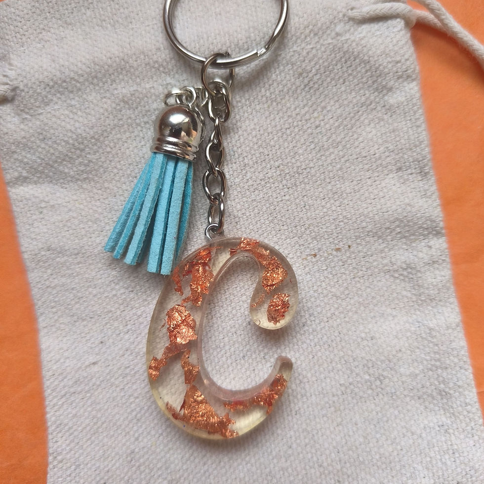 Miniature : Porte-clés lettre C en résine personnalisable avec prénom cuivre