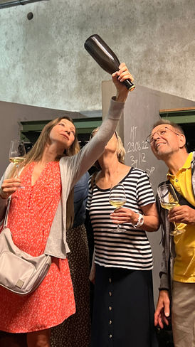 Sekt in traditioneller Flaschengärung mit Hefelager