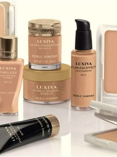 Bộ trang điểm cho người mới bắt đầu gồm những gì? Trang điểm không hề khó 