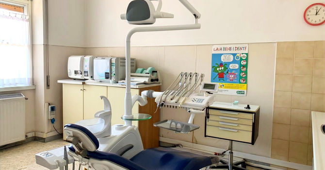 Poltrona studio dentistico