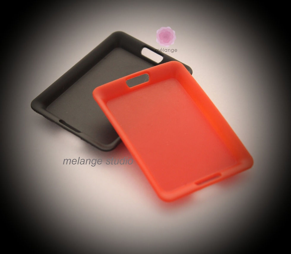 Thumbnail: Red and black resin miniature tray for fast food dollhouse and diorama displays
