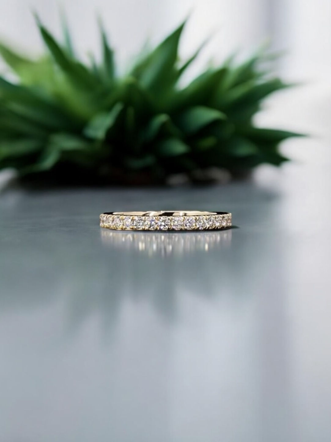 0.50cts round half eternity 