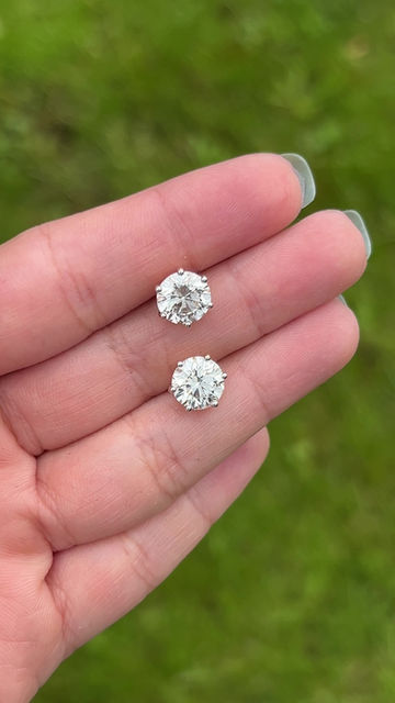 Thumbnail: 4ctw IVS1+ certified Lab grown round diamond studs