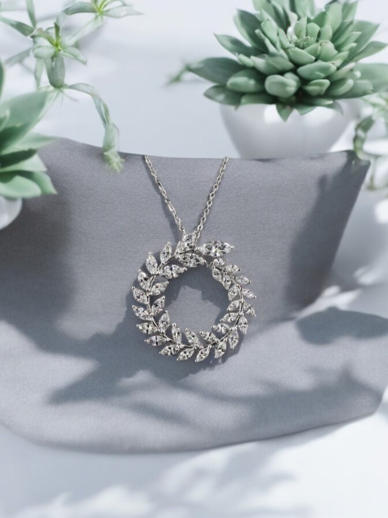 3.90ctw Marquise diamond pendant necklace