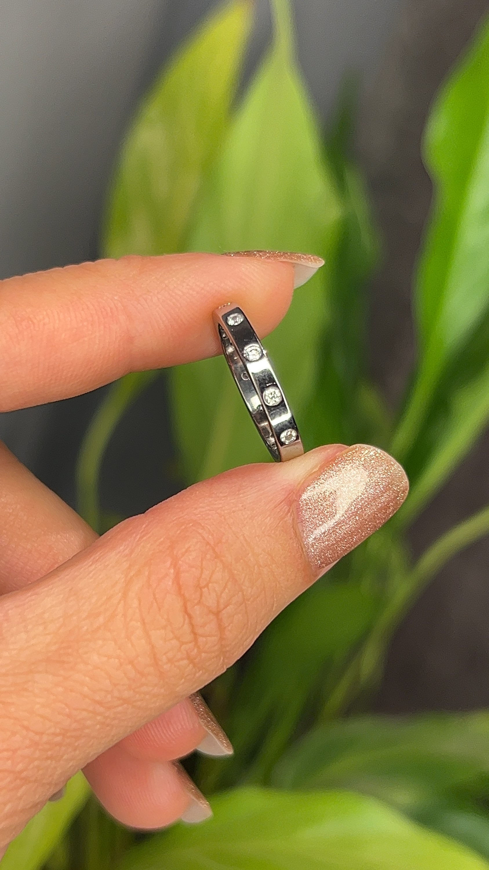 Scattered diamond lab grown ring