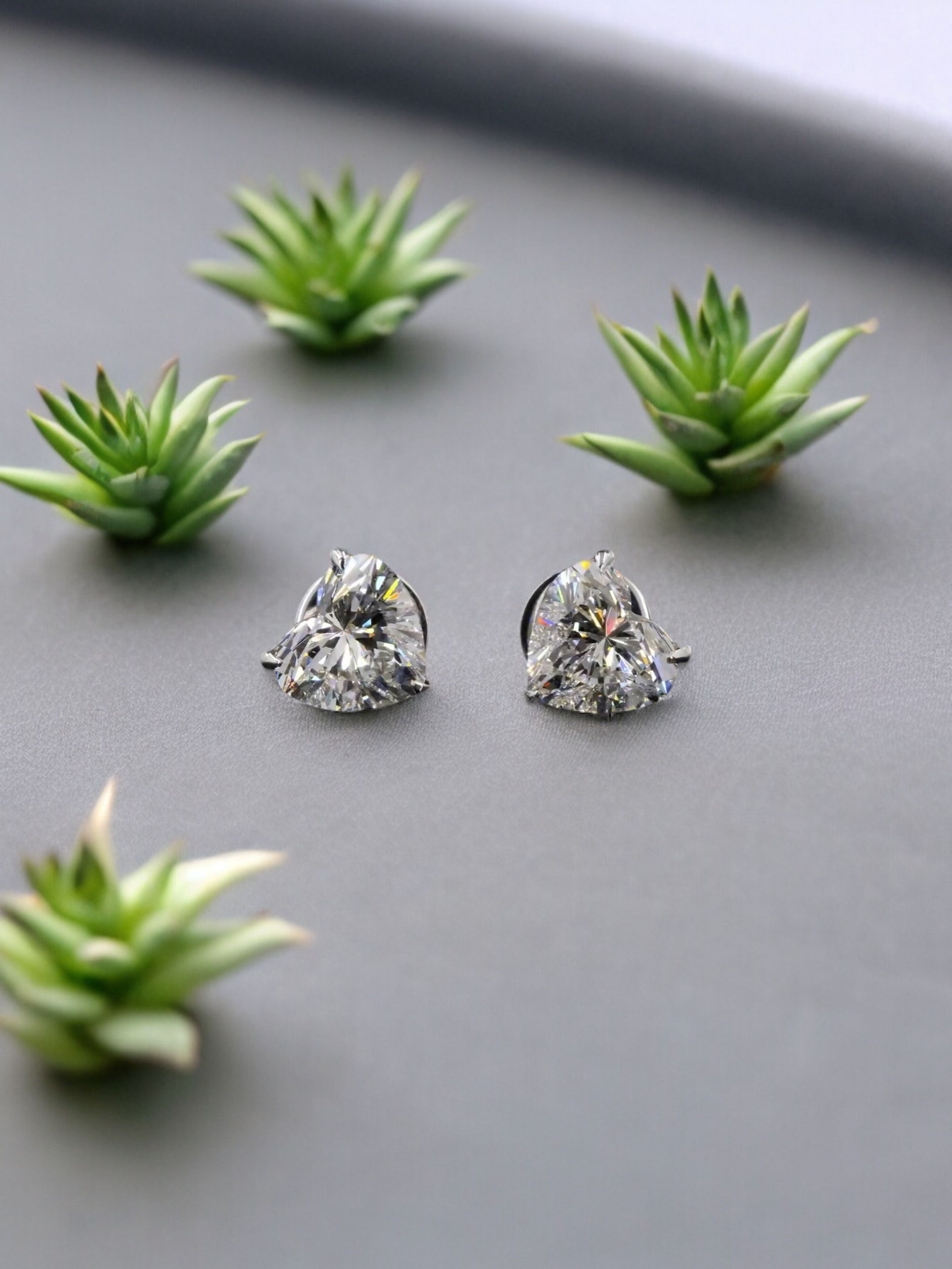 4ctw D/EVS1+ certified lab grown heart diamond studs