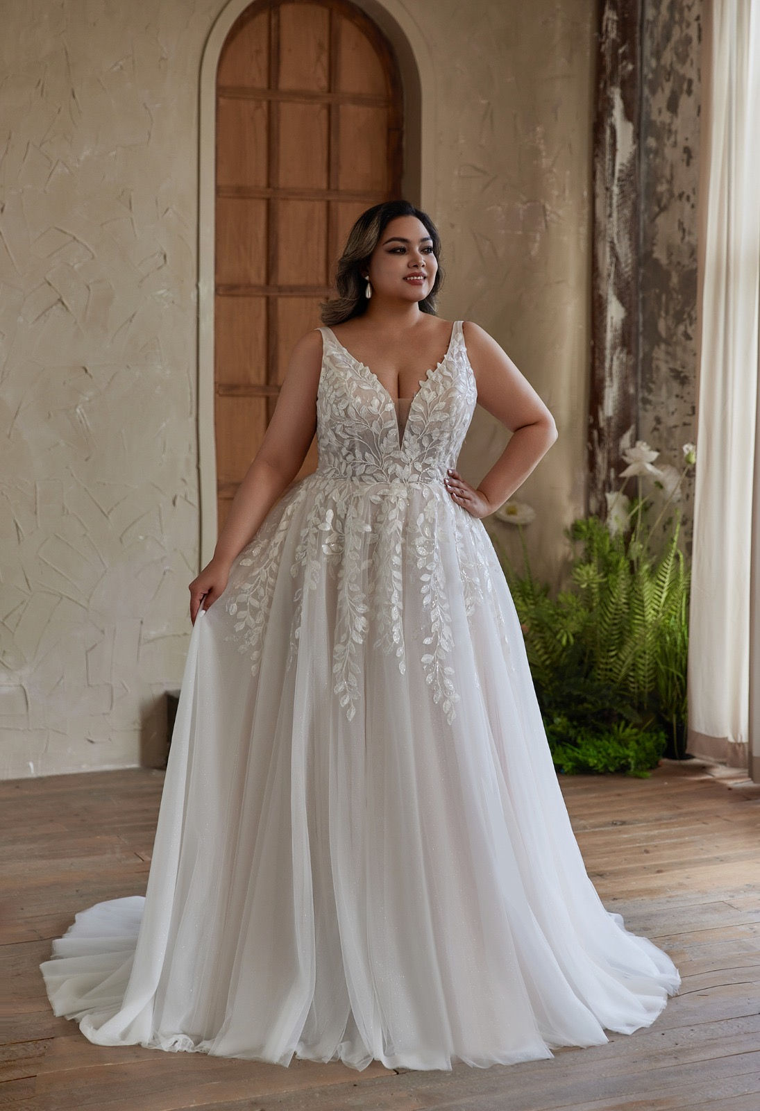 Summer – Plus Size Ball Gown Wedding Dress | Forever and Veil