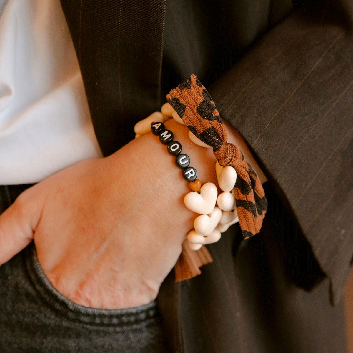 Bracelet Femme AMOUR - Maxi Coeurs Beige & Noeud Léopard