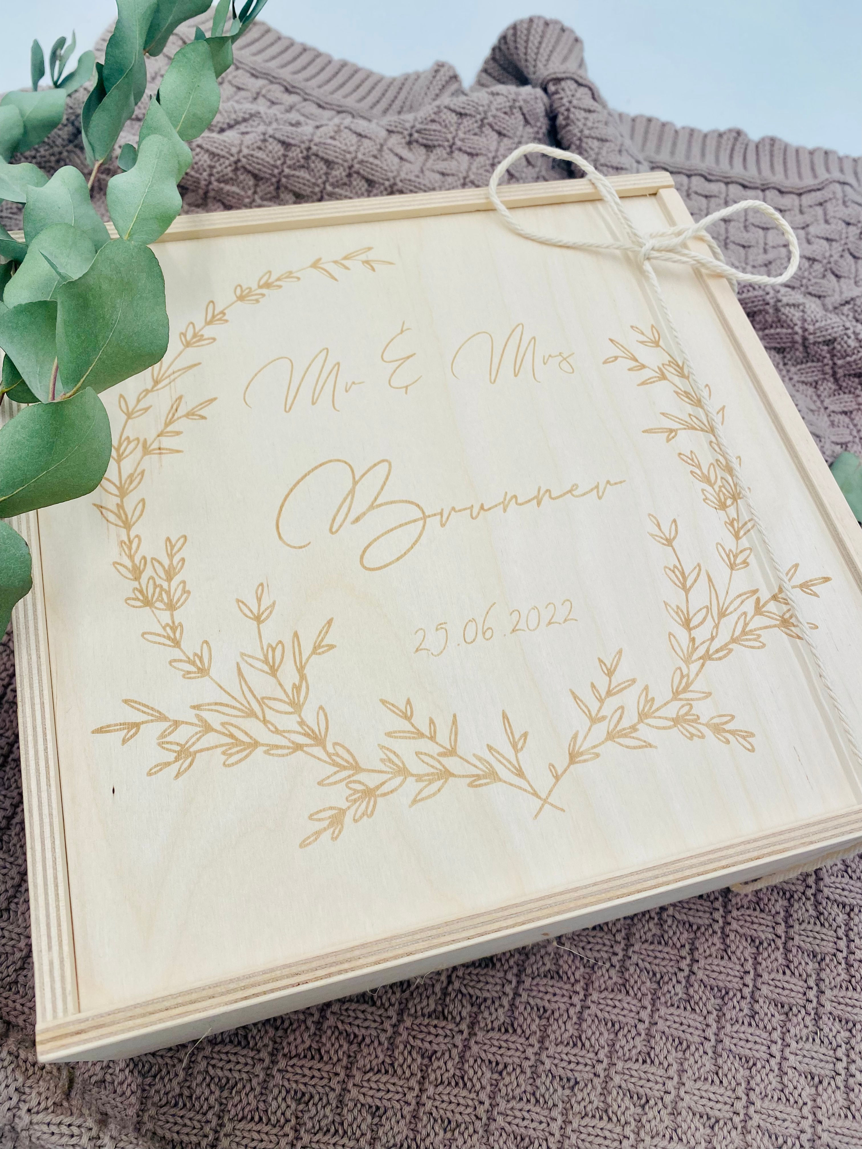 Holzkiste – 'Mr & Mrs'