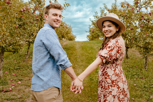 engagement shoot couple Minneapolis Minnesota
