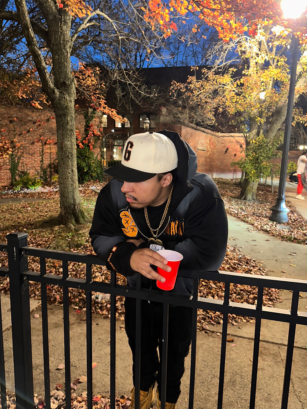 Thumbnail: zip-up hoodie