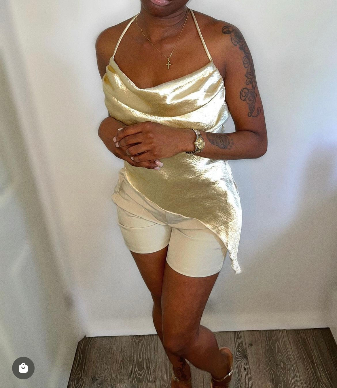 Tailored cream shorts 