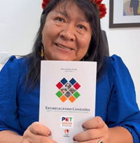 Hoje o PET Comunidades Indígenas, da Ufac, está em festa !!!