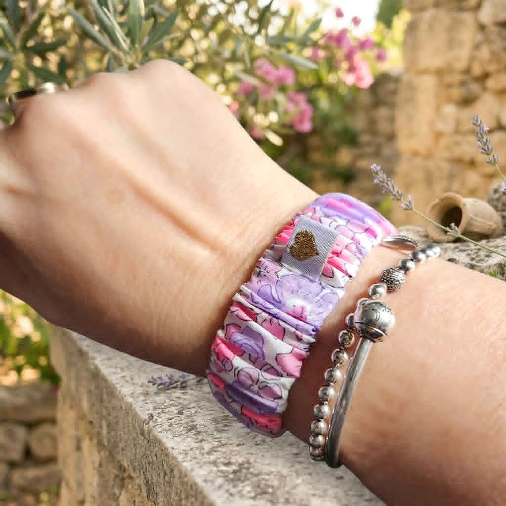 Manchette en Tissus - Liberty violet et rose Fluo