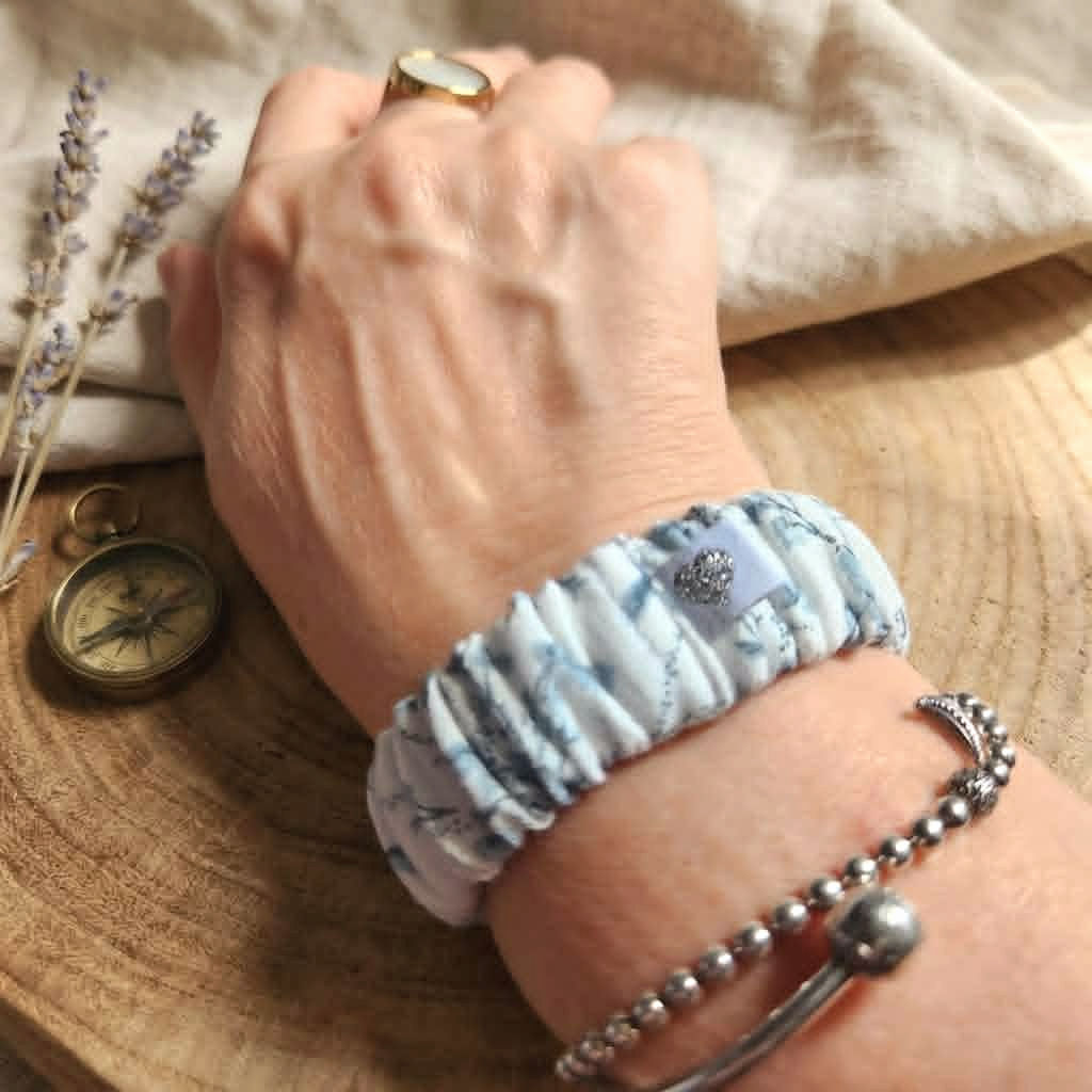 Manchette en Tissus - Myosotis (gris bleu)