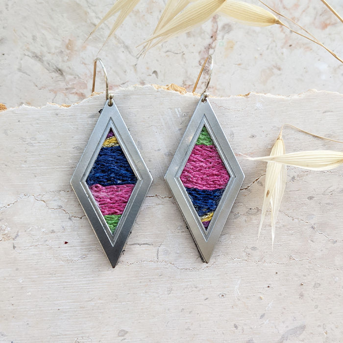 עגילים רקומים תלויים דגם 306