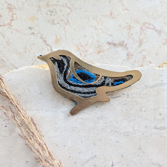 סיכת ציפור רקומה דגם 305