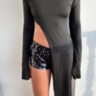 MINI SHORT LENTEJUELAS NEGRO