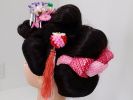 日本髪。昔ながらのヘアスタイルも素敵です。