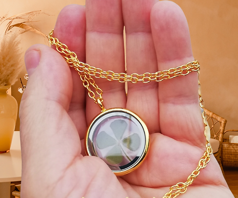 The golden medallion, key to happiness and protection, is a talisman imbued with luck, amulets, and grigris.