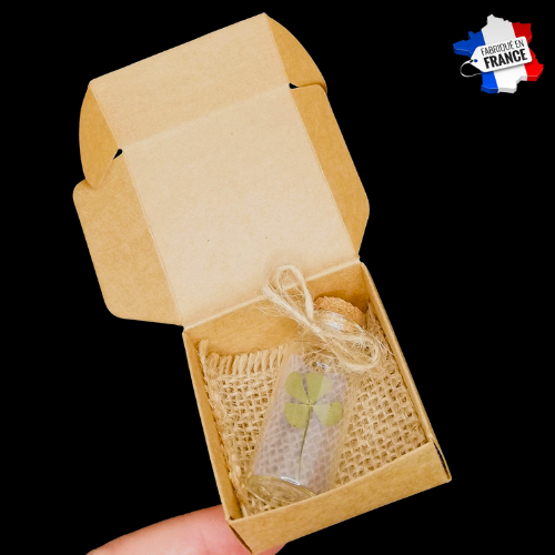 Thumbnail: Porte-Bonheur Rare - Le Flacon de Chance Made in France