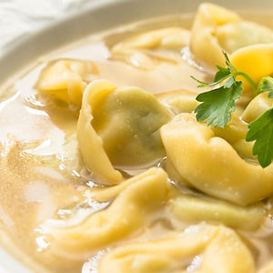 Tortellini mélange de porc, in brodo