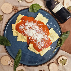 Ravioli Ricotta Epinards à la Sauce Napolitaine