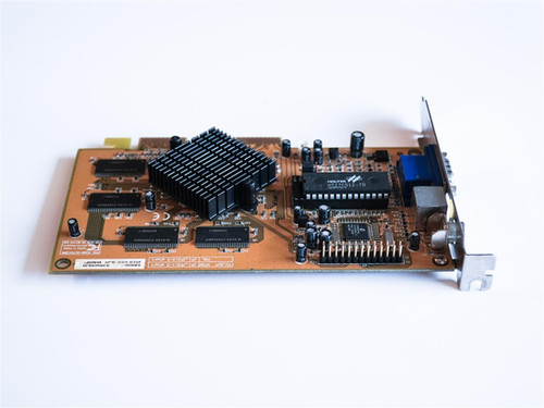 NVIDIA RIVA TNT2 M64 32MB AGP EUR 9,90 - ES NVIDIA RIVA TNT2 M64 32MB AGP EUR 9,90 - ES
