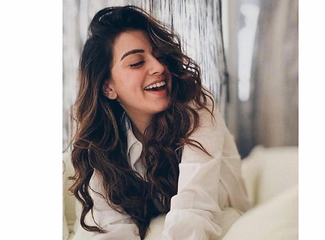hansika-motwani-hairstyles_3.webp
